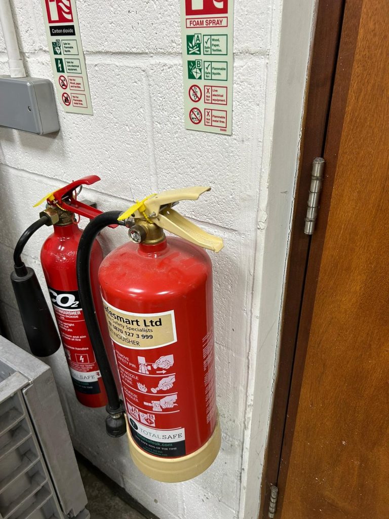 Aem Luton Fire Extinguisher Service Total Safe Uk